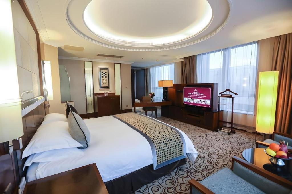 Grand Soluxe Zhongyou Hotel Shanghái Exterior foto