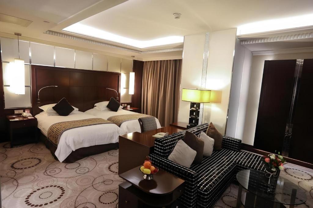 Grand Soluxe Zhongyou Hotel Shanghái Exterior foto