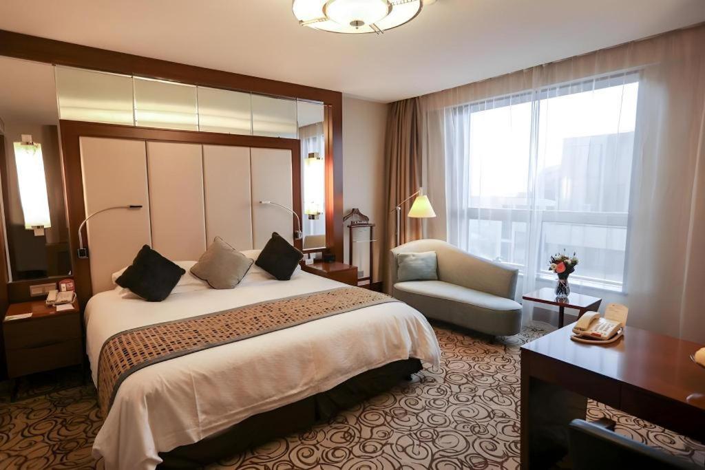 Grand Soluxe Zhongyou Hotel Shanghái Exterior foto