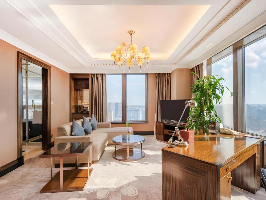 Grand Soluxe Zhongyou Hotel Shanghái Exterior foto